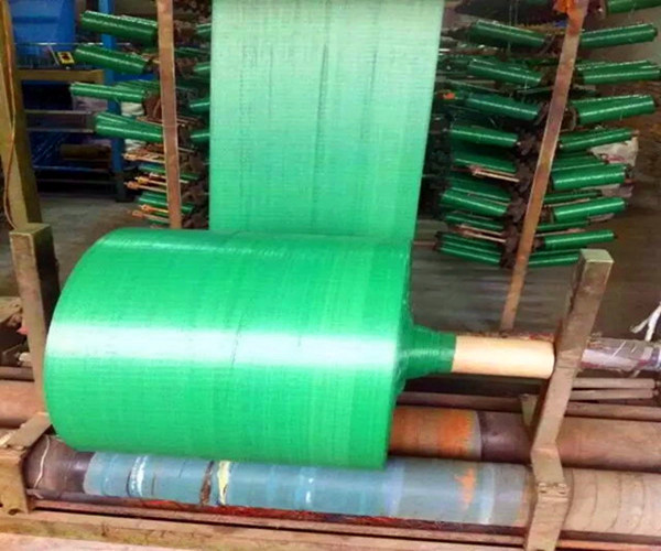 天津防寒布是绿化无纺布的一种复合材料